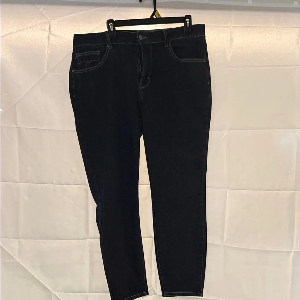 Judy Blue Women's Dark Blue Ankle Jeans - Picture 1 of 11